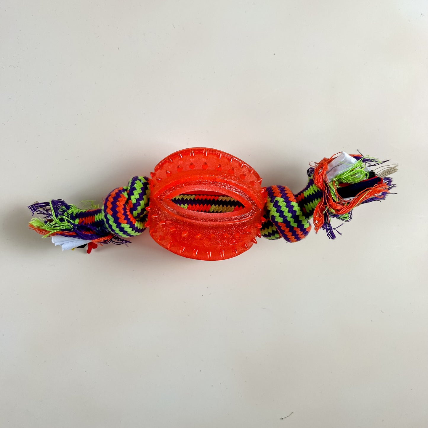 Gumový míček na laně pro psy 18 cm