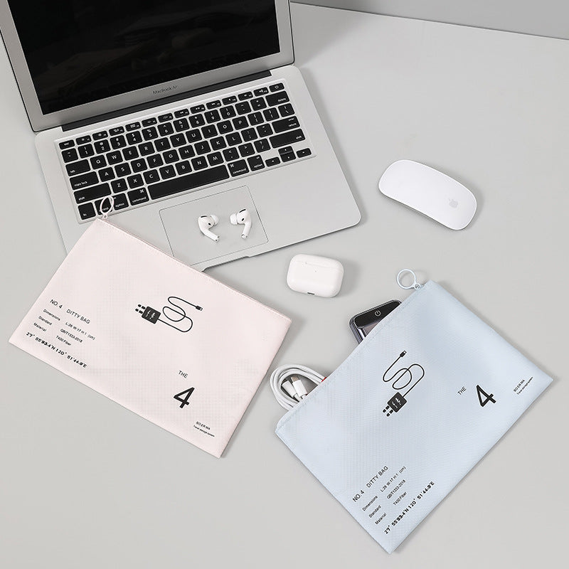 Uložná taška na kabelovy a drobnou elektroniku