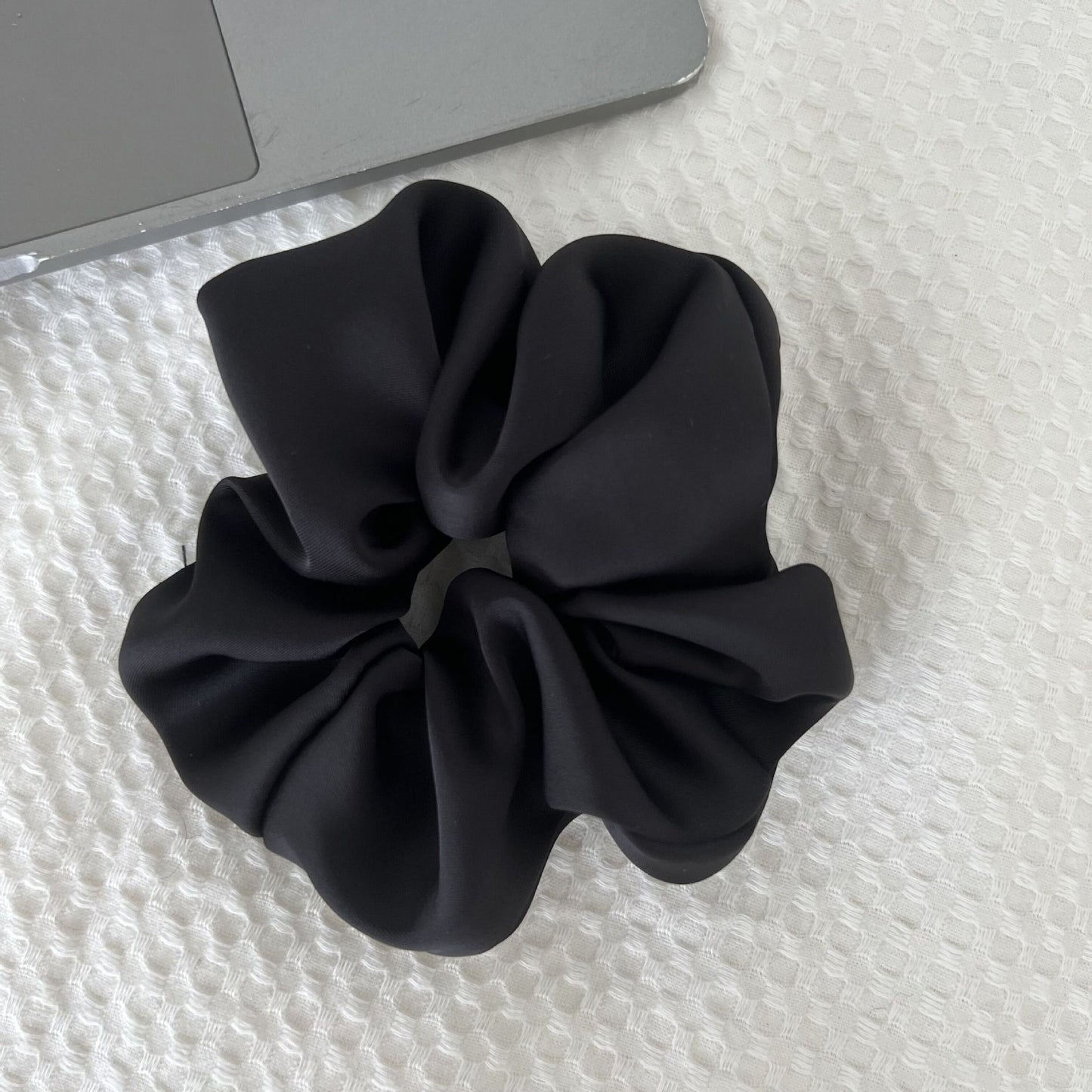 Saténové scrunchie