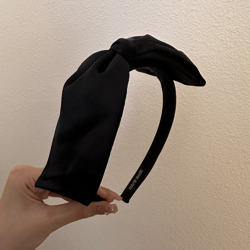 Saténová scrunchie