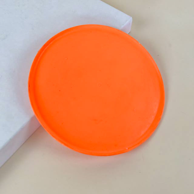 Rubber flying plate for dogs