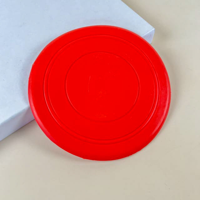 Rubber flying plate for dogs